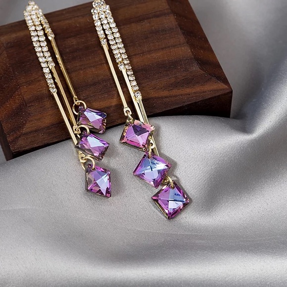 Earrings - Picture 2 of 5